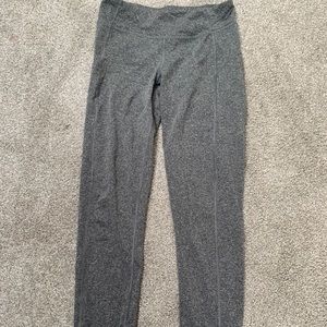 Aeropostale leggings with cinched butt